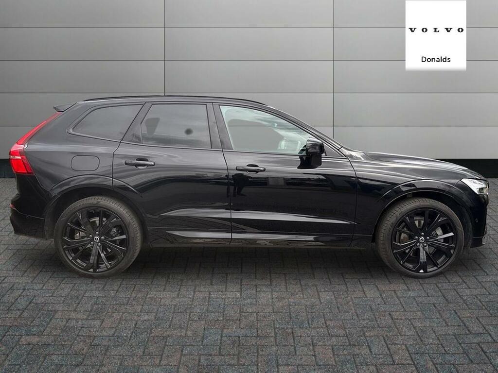 Volvo XC60 Black Edition Plus B5 Awd Mild Hybrid YG25DJK Black #2