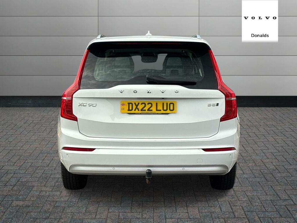 Volvo XC90 Momentum B5 Awd Mild Hybrid 7 Seats DX22LUO White #4