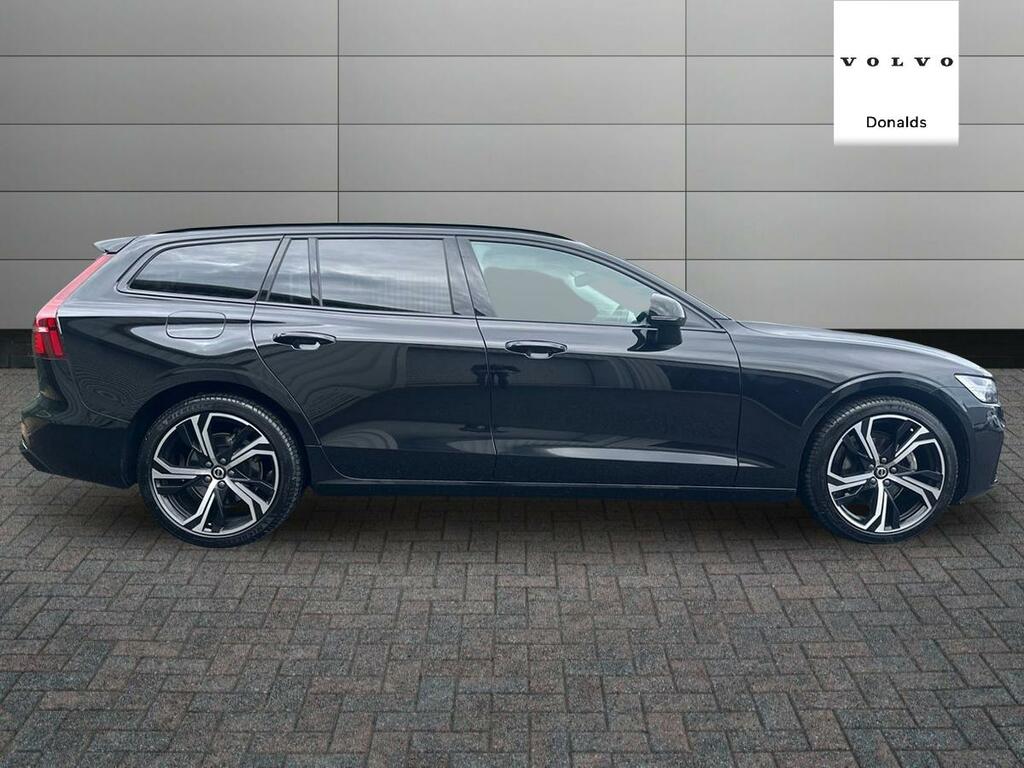 Volvo V60 Plus B4 Mild Hybrid Dark RF25UVY Black #2