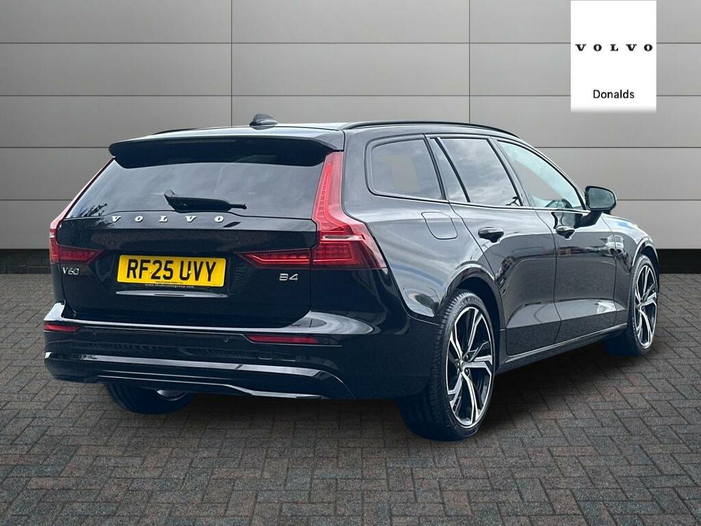 Volvo V60 Plus B4 Mild Hybrid Dark RF25UVY Black #3
