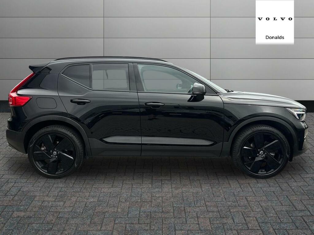 Volvo XC40 Black Edition Ultra B3 Mild Hybrid WD75DFC Black #2