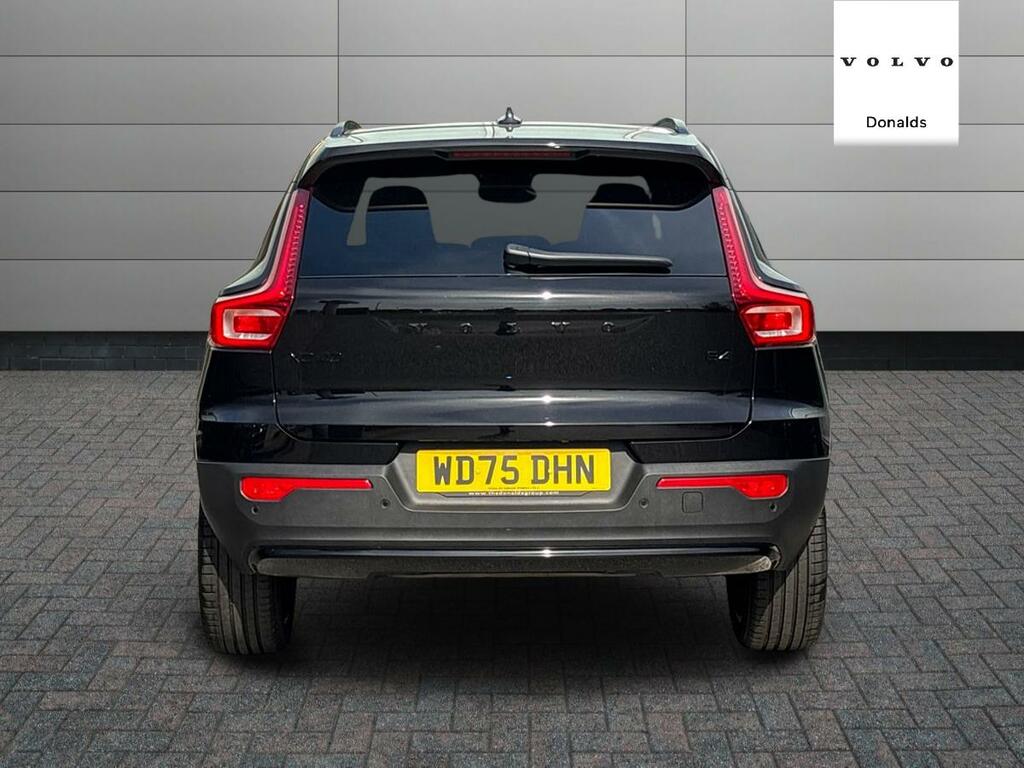Volvo XC40 Black Edition Ultra B4 Mild Hybrid WD75DHN Black #4
