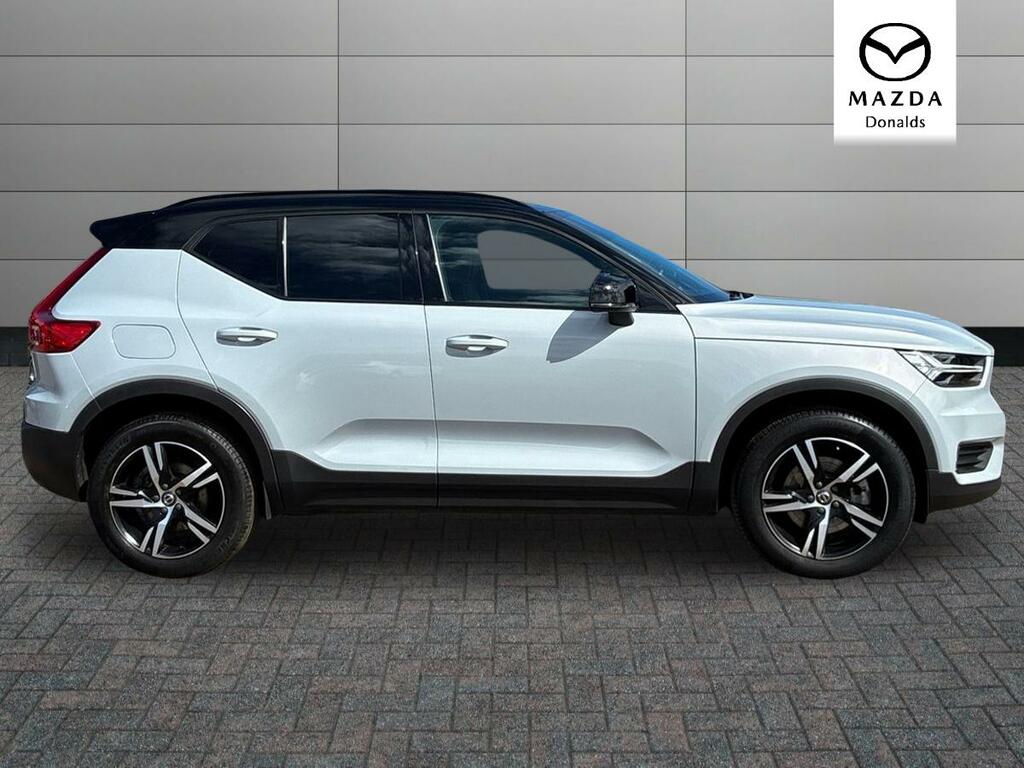 Volvo XC40 2.0 B4 Mhev Plus Dct Awd Euro 6 Ss GN71NJU Silver #2