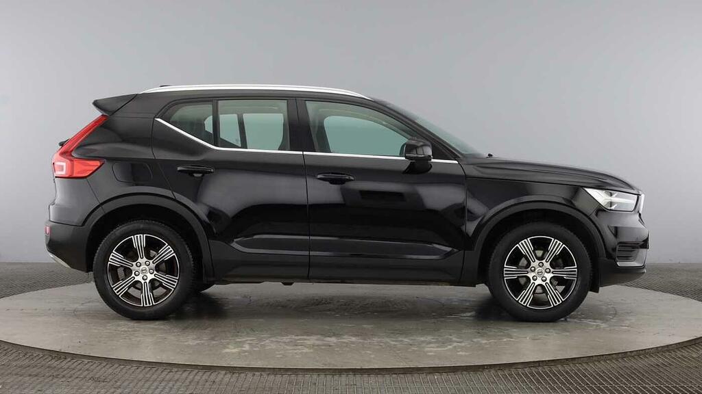 Volvo XC40 Inscription T3 NA22FOV Black #2