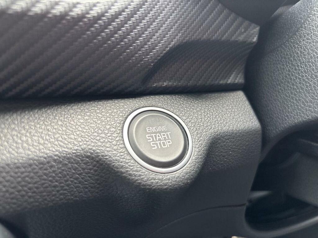 Kia Stonic 2 Black #24