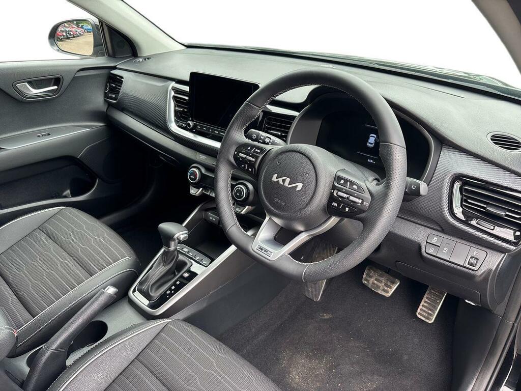 Kia Stonic 2 Black #10