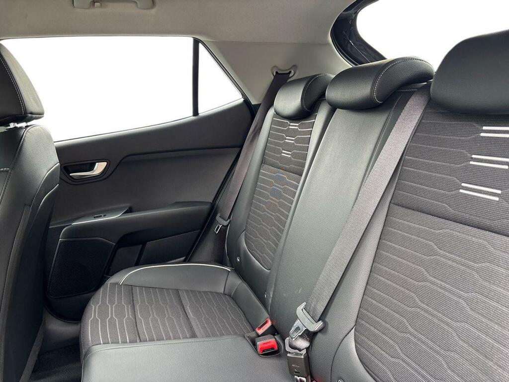 Kia Stonic 2 Black #17
