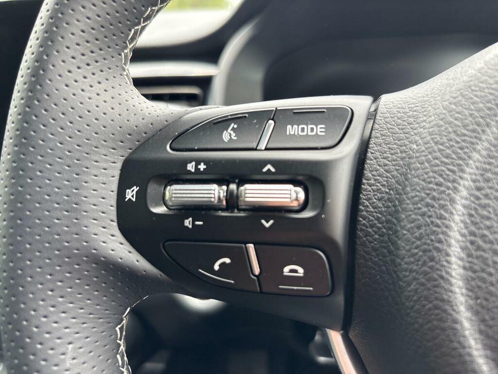 Kia Stonic 2 Black #23