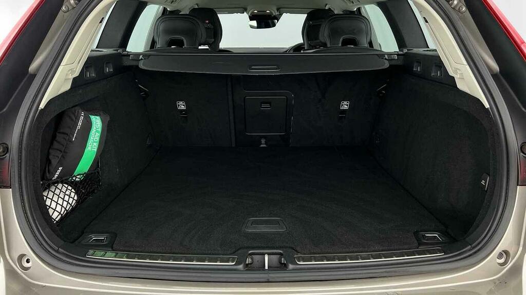 Volvo V60 Momentum B3 Mild Hybrid DN22EAF Grey #5