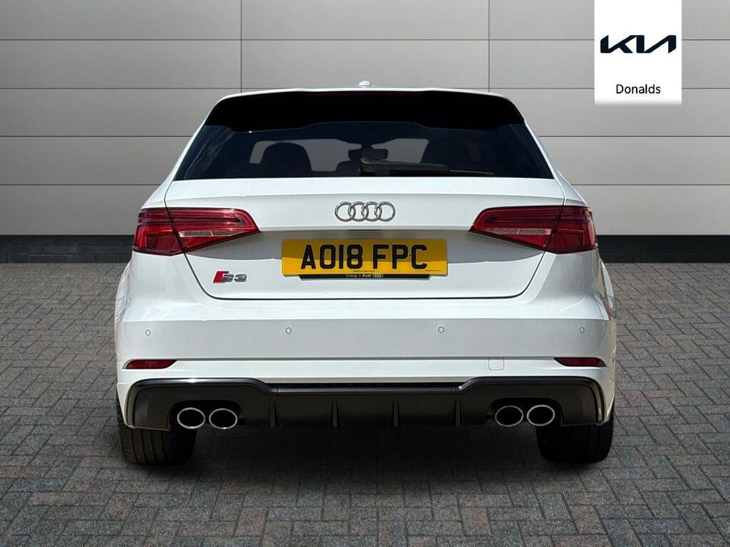 Audi S3 2.0 Tfsi Black Edition Sportback S Tronic Quattro White #4