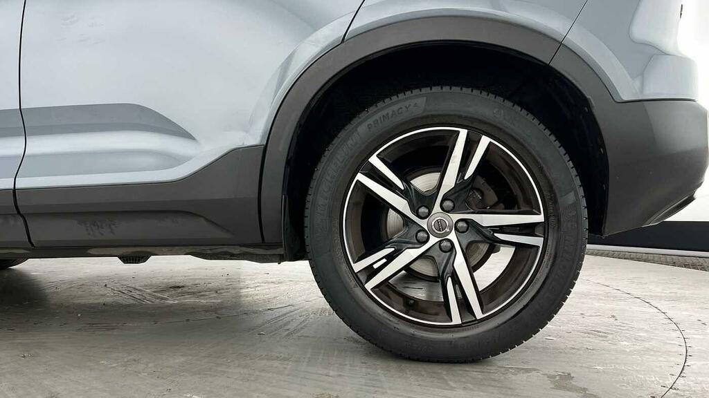 Volvo XC40 R-design T3 YY22DFN Grey #4