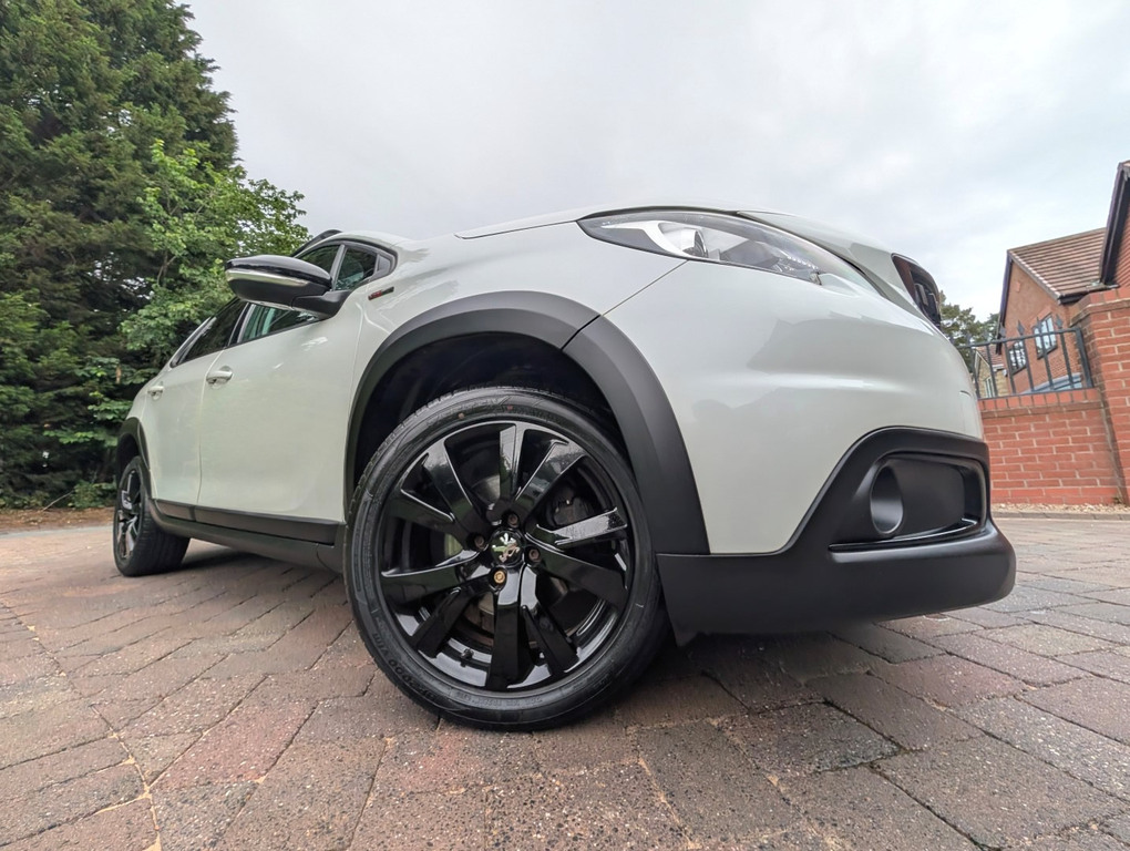 Peugeot 2008 1.2 Puretech Gt Line VU68XOK White #4