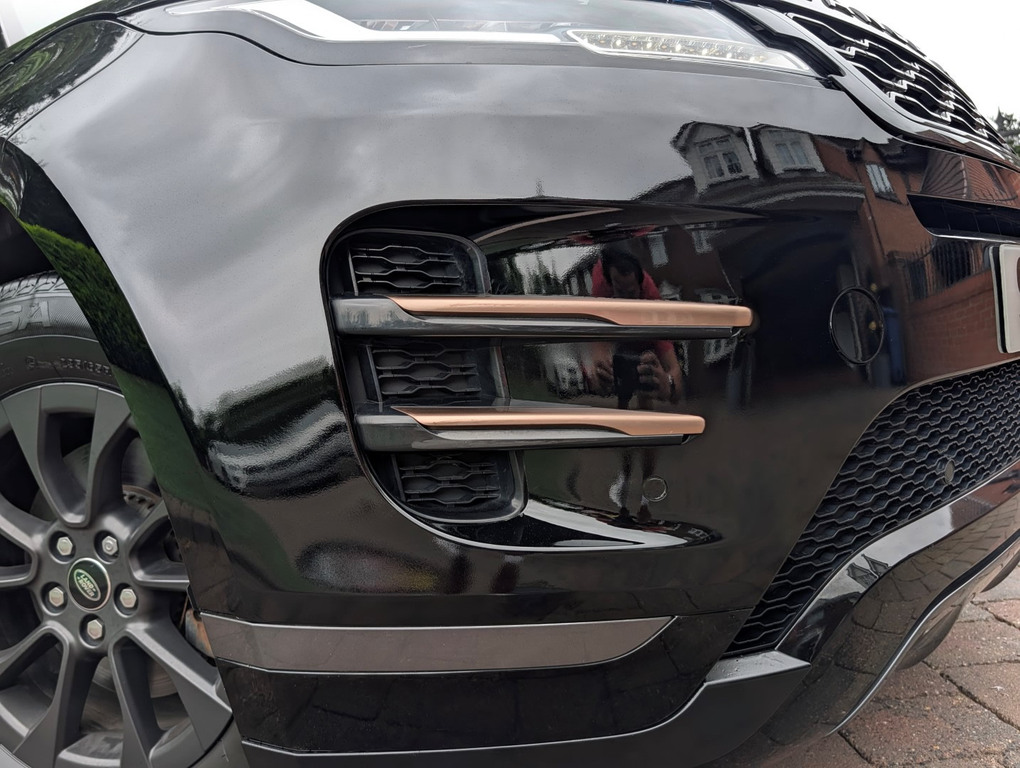Land Rover Range Rover Evoque 2.0 D150 R-dynamic SW69DPX Black #3