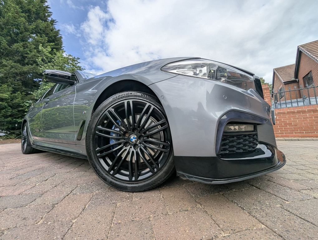 BMW 5 Series 2.0 Hybrid M Sport YA68MWU  #2