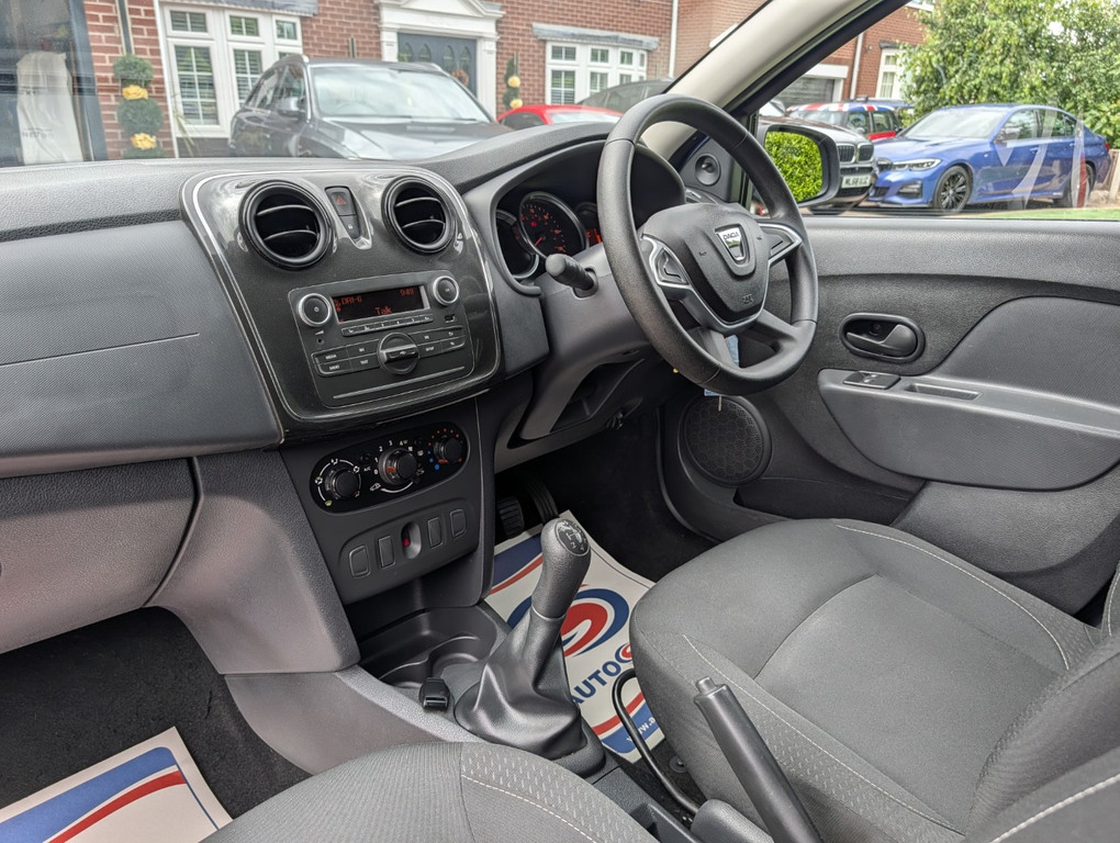 Dacia Logan Mcv 1.5 White #12