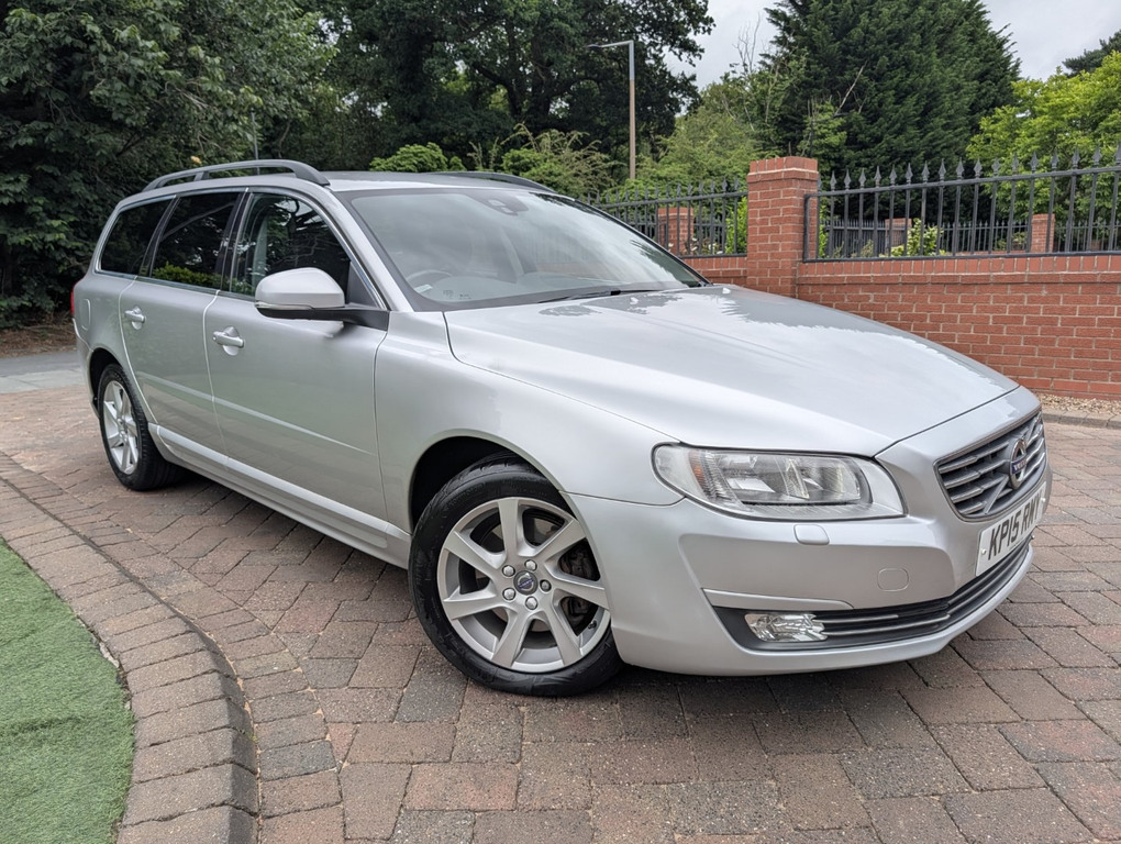 Volvo V70 2.4 D5 Se Nav Geartronic Silver #2