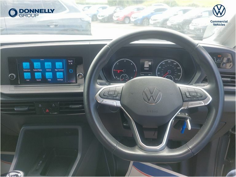 Volkswagen Caddy 2.0 Tdi 122Ps Commerce Pro Van Dsg Black #21