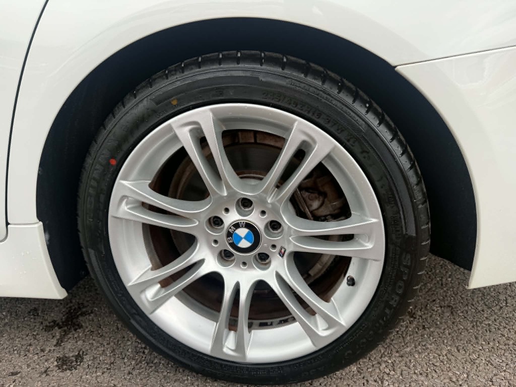 BMW 5 Series 2.5 523I M White #3