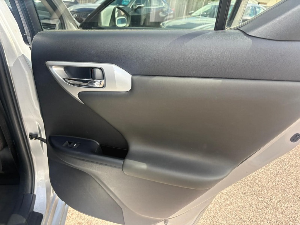 Lexus CT 200H 1.8 Premier Cvt Blue #32