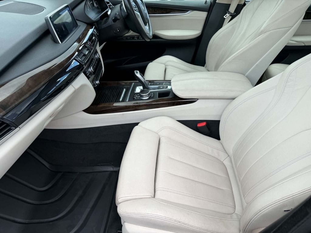 BMW X5 Estate Black #30