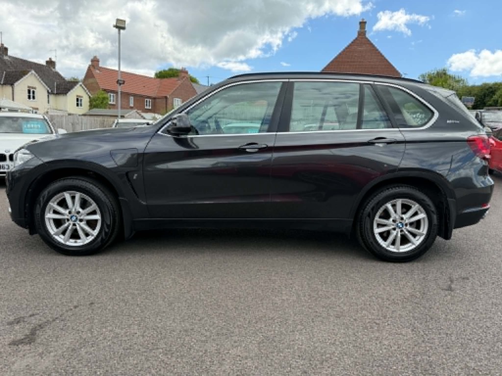 BMW X5 Estate Black #31