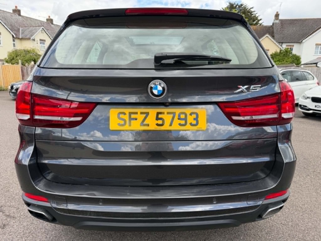 BMW X5 Estate Black #28