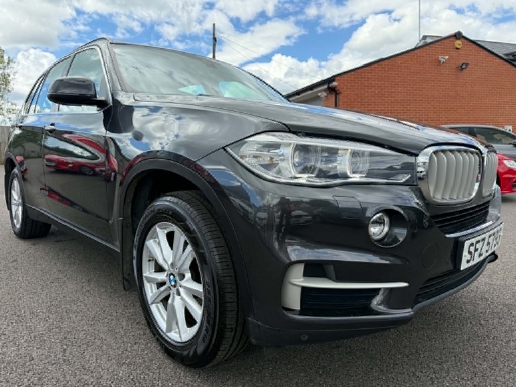 BMW X5 Estate Black #14