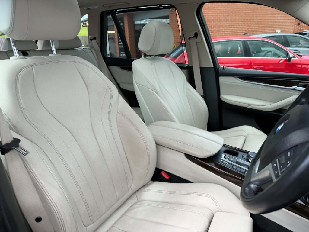 BMW X5 Estate Black #26