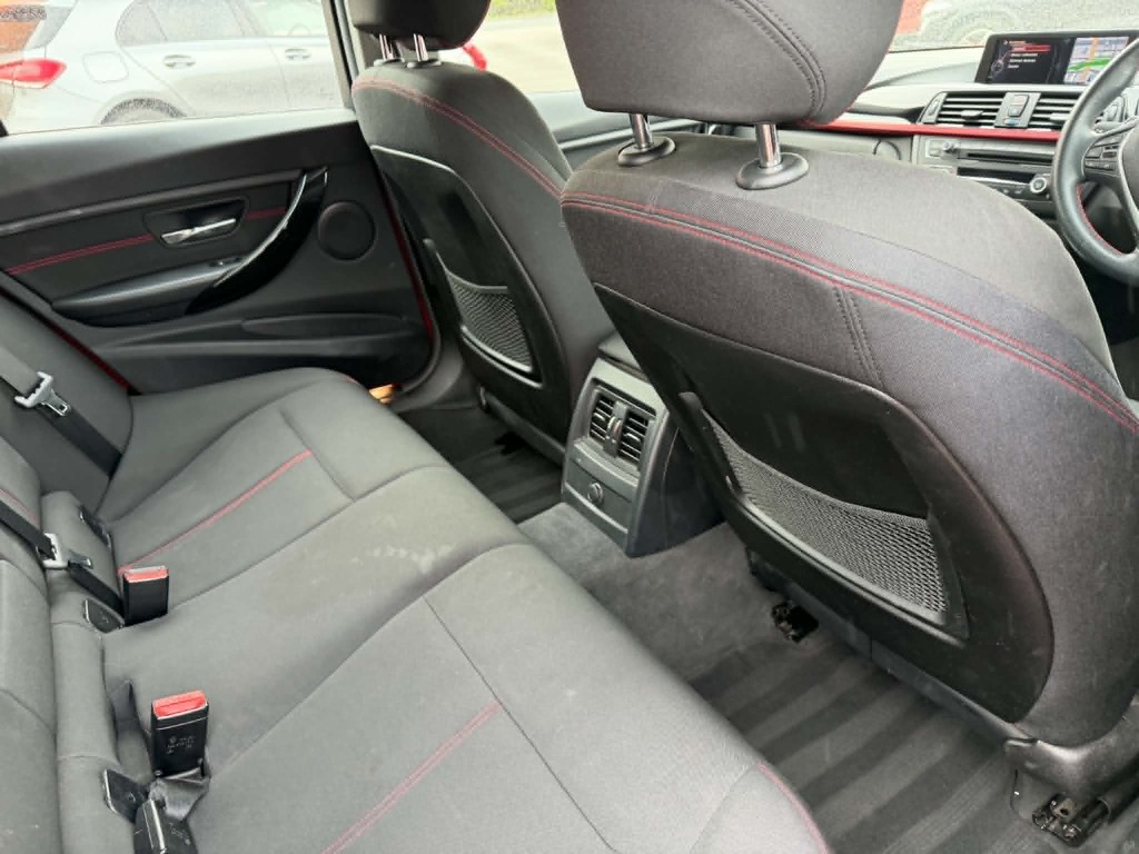 BMW 3 Series 2.0 320D Blueperformance M Blue #19