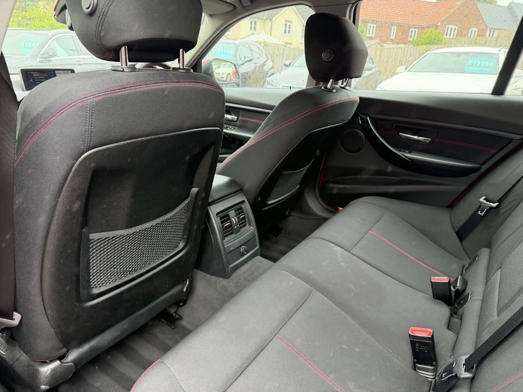 BMW 3 Series 2.0 320D Blueperformance M Blue #10