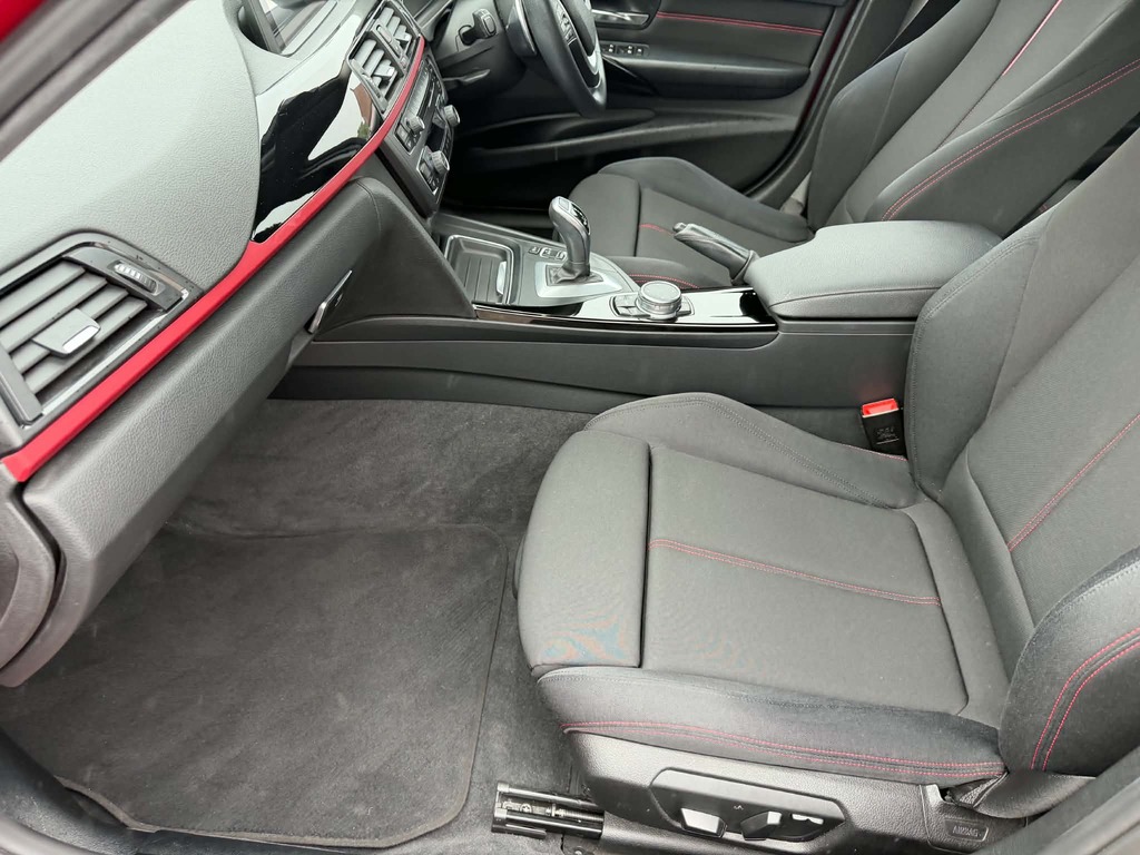 BMW 3 Series 2.0 320D Blueperformance M Blue #9