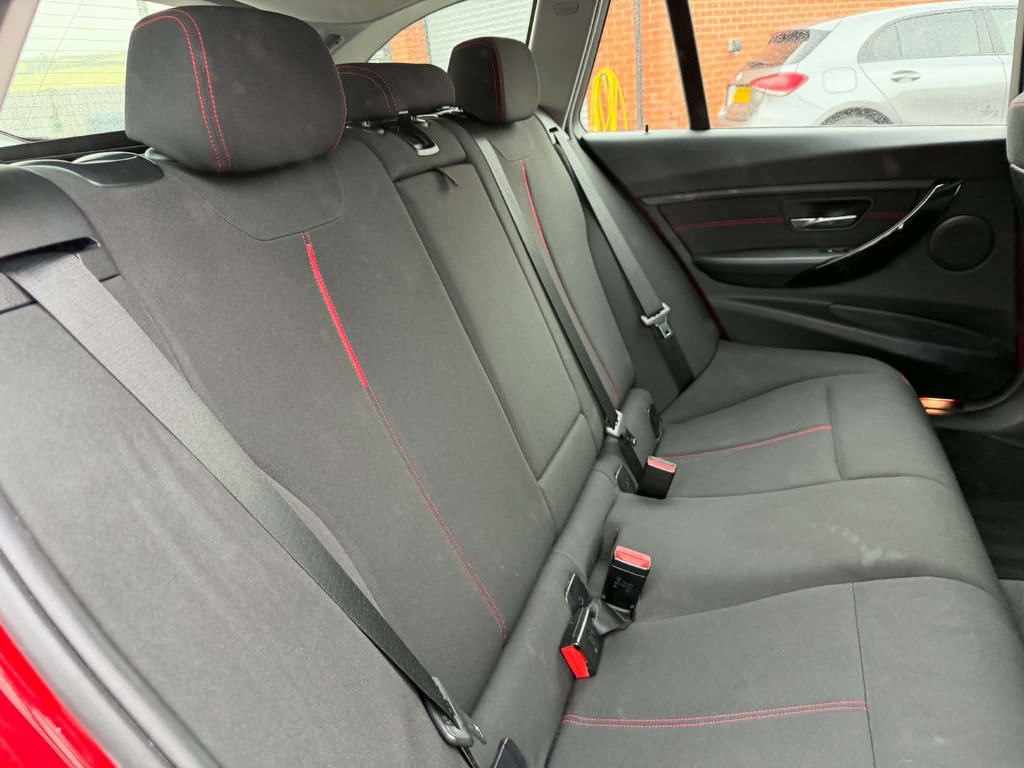 BMW 3 Series 2.0 320D Blueperformance M Blue #30