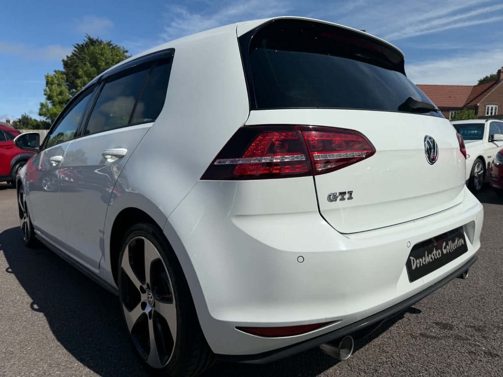 Volkswagen Golf Gti 15 495  White #3