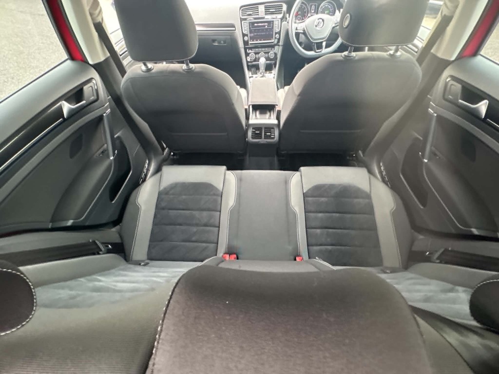 Volkswagen Golf Gt 12 495 Red #4