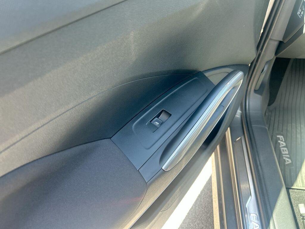 Skoda Fabia Se Comfort Tsi Grey #25