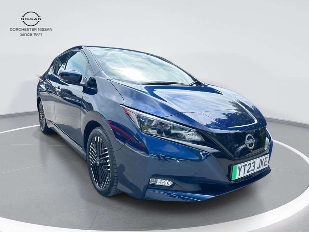 Nissan Leaf 39Kwh Tekna Hatchback 150 Ps Blue