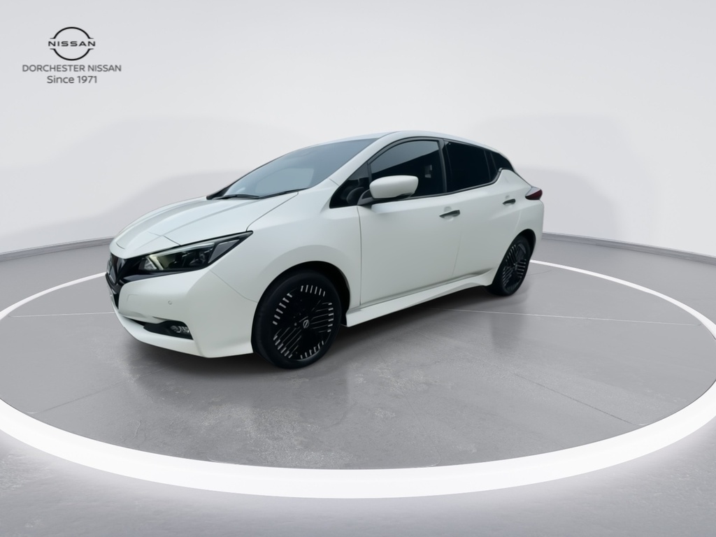 Nissan Leaf 39Kwh Tekna Hatchback 150 Ps White #5