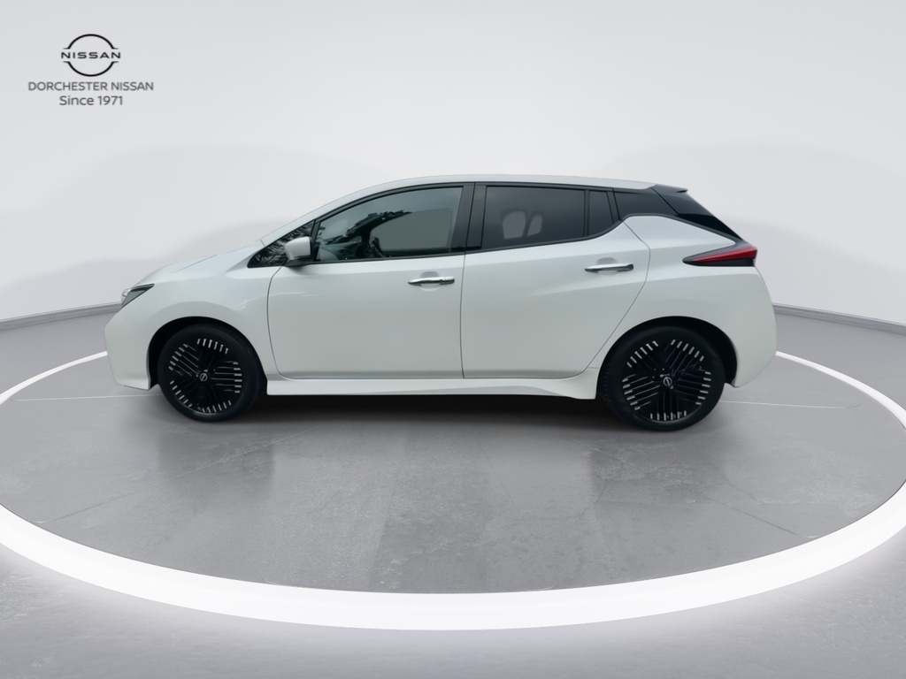 Nissan Leaf 39Kwh Tekna Hatchback 150 Ps White #6