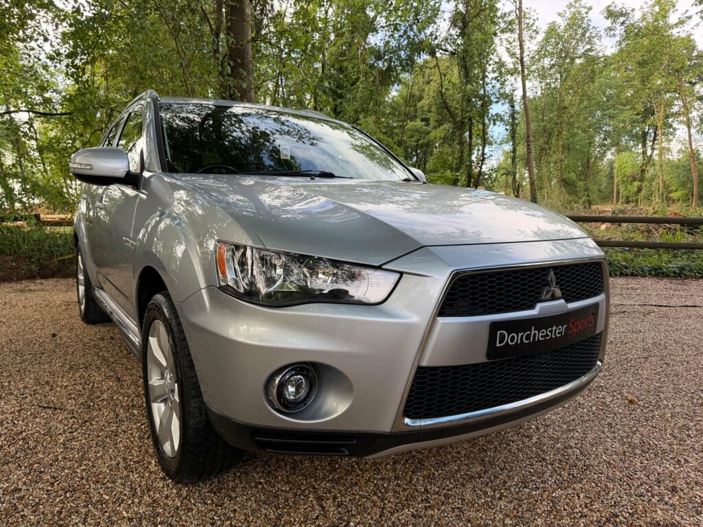 Mitsubishi Outlander 2.2 Di-d Juro Sst 4Wd Euro 4 Silver #2