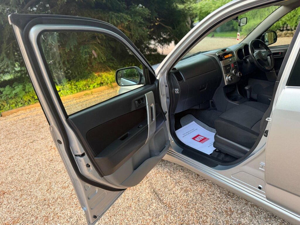 Daihatsu Terios Terios Se Black #36