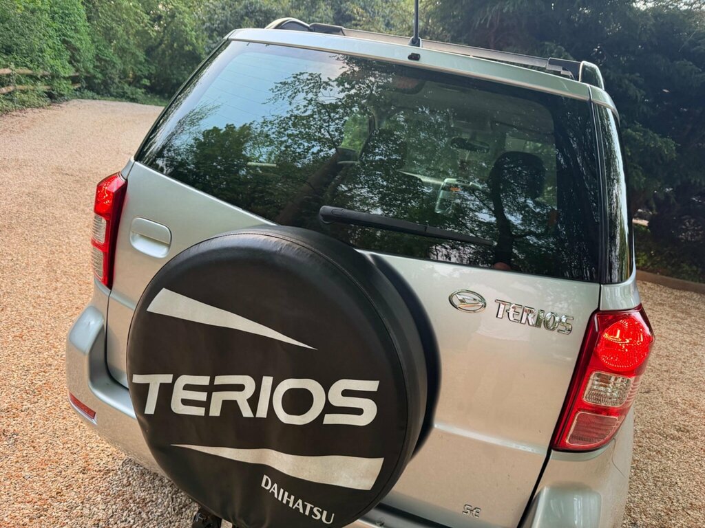 Daihatsu Terios Terios Se Black #9