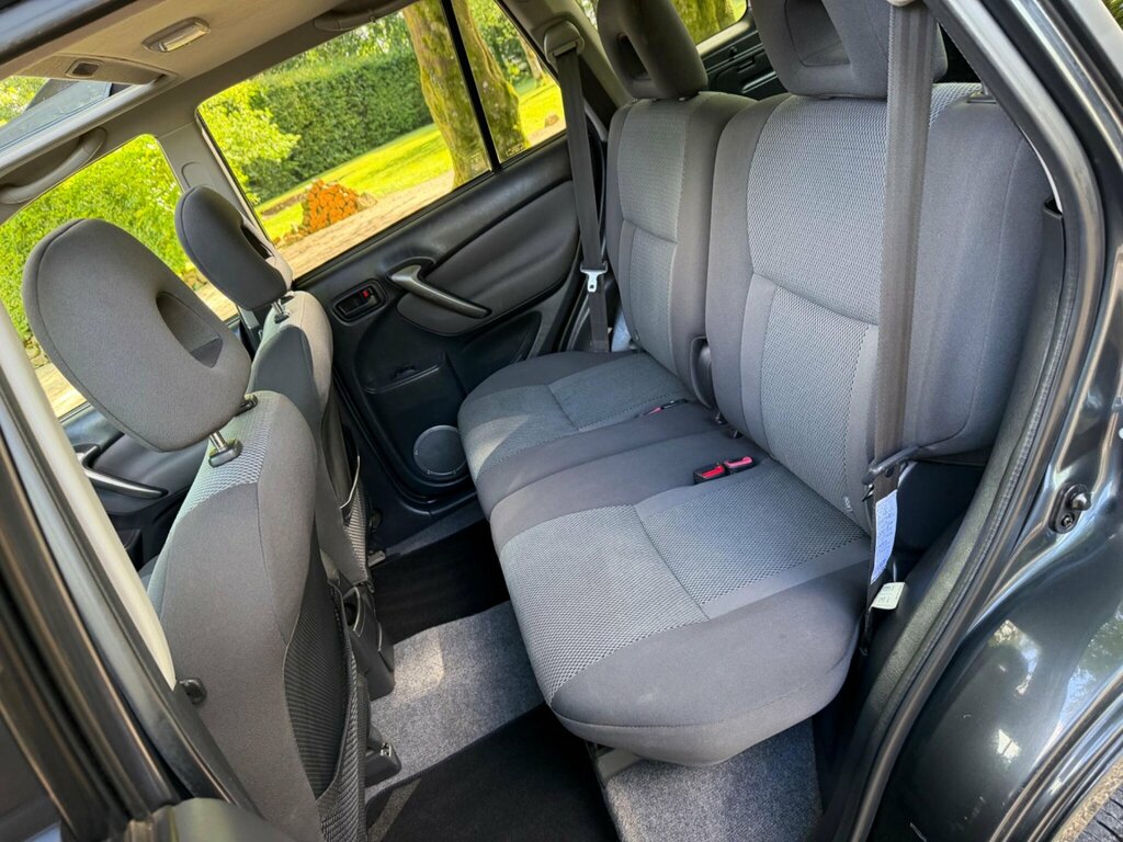 Toyota Rav 4 D-4d Xt5 Black #81