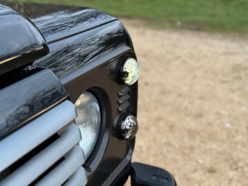Land Rover Defender 90 Suv Green #34