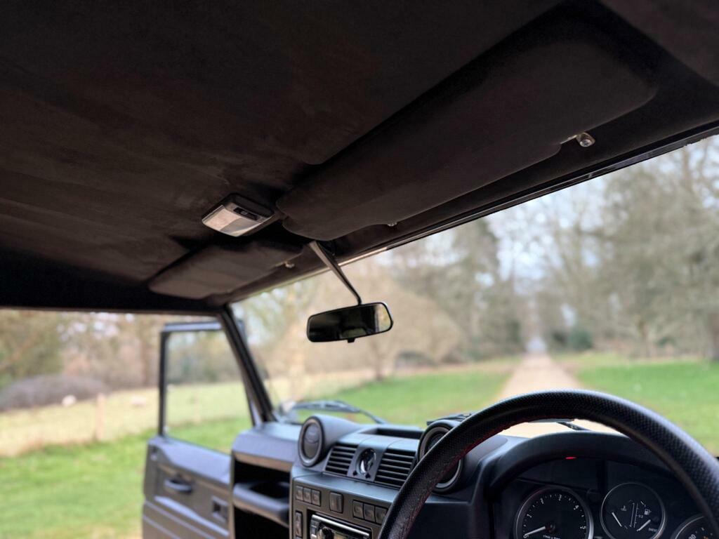 Land Rover Defender 90 Suv Green #11