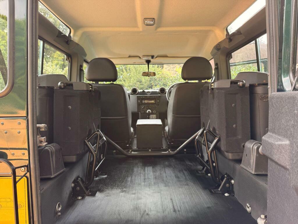 Land Rover Defender 90 90 Tdci County Blue #25