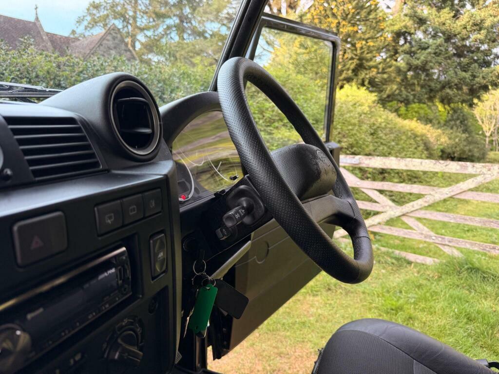 Land Rover Defender 90 90 Tdci County Blue #19