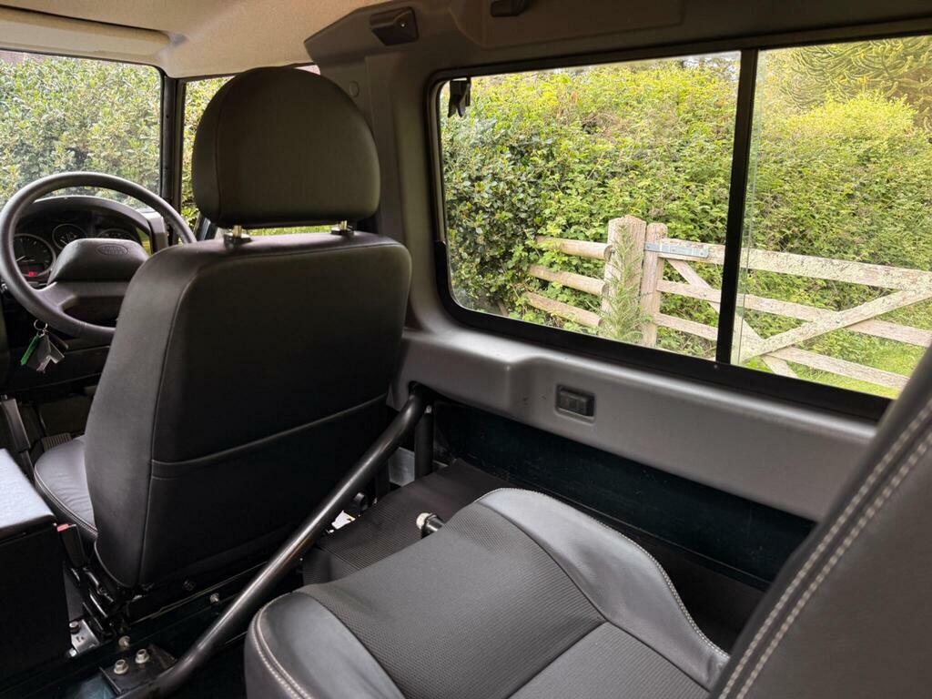 Land Rover Defender 90 90 Tdci County Blue #29