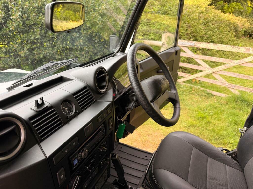 Land Rover Defender 90 90 Tdci County Blue #16