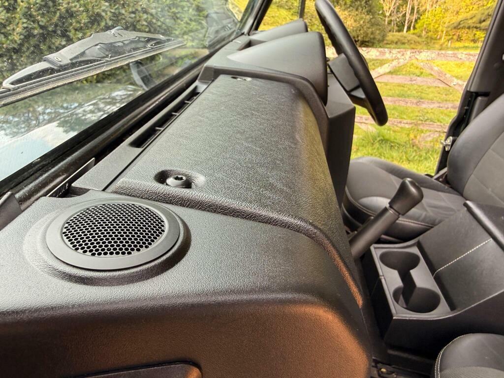 Land Rover Defender 90 90 Tdci County Blue #18