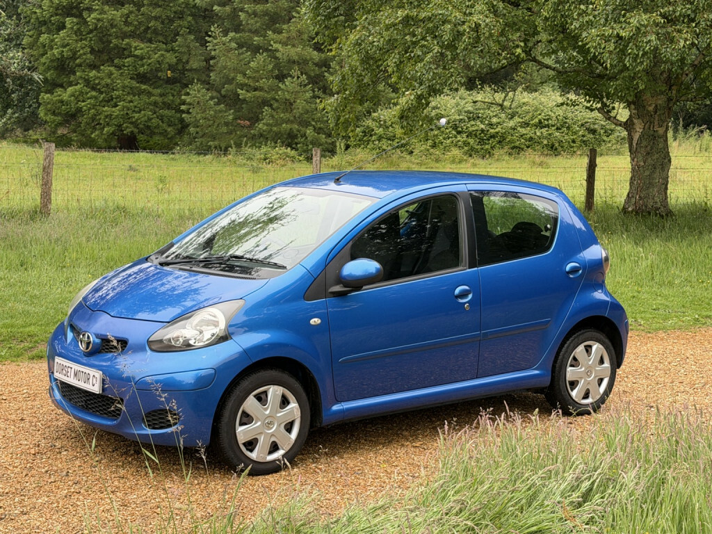 Toyota Aygo Hatchback Red #30